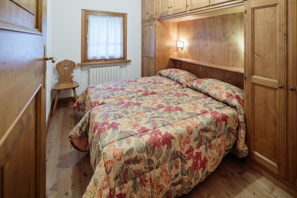 Villa Lacedel - Stayincortina Cortina dʼAmpezzo Oda fotoğraf