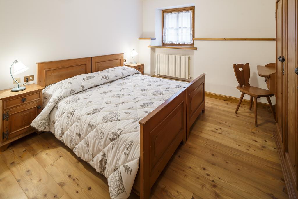Villa Lacedel - Stayincortina Cortina dʼAmpezzo Oda fotoğraf